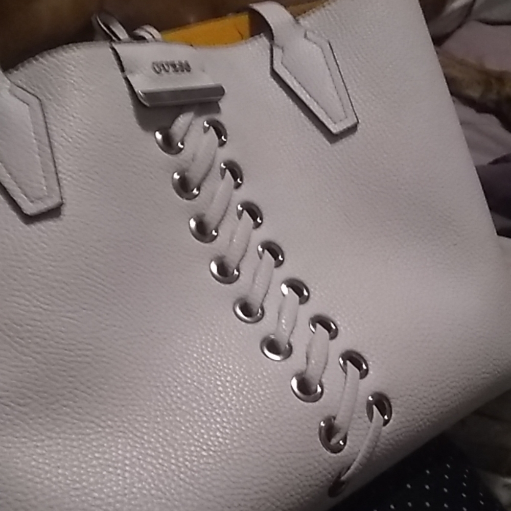 Handbag - Picture 2 of 2